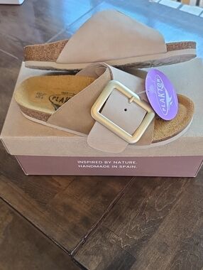 Plakton Size 6 Women's Beige Slide Leather Sandals with Buckle NEW